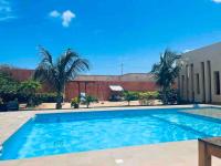 PopRox Villa - B&B Ndiorokh Mbot