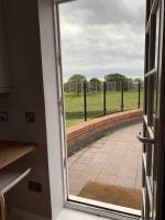 Annexe at The Chalet - A one bedroom annexe with gorgeous countryside views - B&B Stratford-upon-Avon
