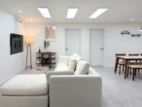 Large space Dongmyo Station, Dongdaemun, DDP, Gyeongbokgung Palace, Gwangjang Market, Airport Bus 8 minutes, 5 beds, 3 rooms - Bed and Breakfast Seoel
