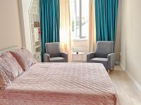 Cozy,bright,central with an in-house restaurant - B&B Chişinău