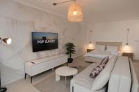 108 - סי סייד אילת סטודיו עם מרפסת פונה לבריכה ולים - Ferienwohnung Eilat