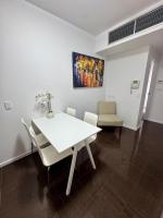 In Adelaide City 2 bedrooms & 1 bathroom apartment - B&B Adelaida