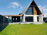 Arinest Villa with heated pool, 20 min from Yerevan - B&B Abovyan