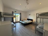 Familienzimmer mit Gemeinschaftsbad