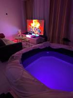 Deluxe appartement Jacuzzi - B&B Freneuse