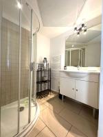 Appartement pieds dans l'eau sur Port de Plaisance - B&B Sari-Solenzara