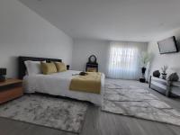 Chambre Lit King-Size - Vue sur Piscine 
