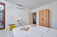 Studio Apartment with Balcony