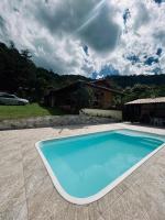 Chale no centro de Lumiar com água de nascente - Bed and Breakfast Nova Friburgo