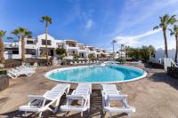 Oceanfront, Sea View, Fast WiFi & Pool in Puerto del Carmen - Chambres d'hôtes Puerto del Carmen