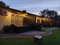 Seasons Inn Self-catering guesthouse - B&B Bloemfontein
