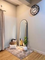 Designer 1 bedroom , self check-in , pool & soana - B&B Rawalpindi