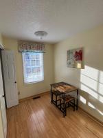 The White Door 2-bedroom townhouse near VT & RU - B&B Radford