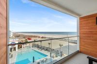 Oceanfront Luxury Condo 3BR 2BA Carolina Beach - Ferienwohnung Carolina Beach
