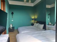 Vierpersoonskamer met Eigen Badkamer