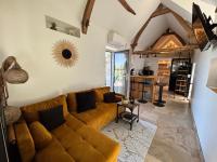 Chambre d'hôte de charme dans maison indépendante, terrasse, proche Saumur - Ferienwohnung Neuillé