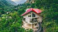 Vedanta Oneness Luxury Homestay Chamba Balcony Bonfire River - Chambres d'hôtes Chambâ