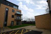 2BR Apartment Near Outlet & Station with Lift - B&B Ashford