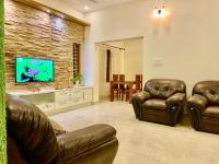 Neelathamara - The Riverside Villa - Ferienwohnung Trikkunnapuzha