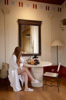 Suite Augustus expérience romaine et cinéma privée appartement T1 - B&B Nîmes