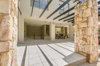 Zalari Luxe Loft B, Nature 1-Bed Loft, Paulshof, Sandton - Ferienwohnung Centane