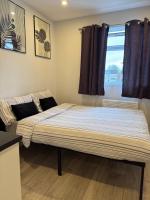 Brigstock 4 - B&B Thornton Heath