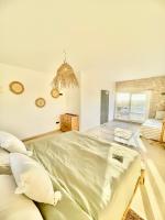 Dreibettzimmer mit Meerblick