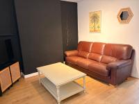 Base in the Black Country, 4 Beds & Large Drive - Walsall Wood - Ferienwohnung Brownhills