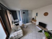 Le Lobrot - studio 2 personnes - parking facile - B&B Bernay