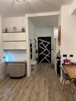 Swinburne - B&B Genoa