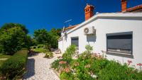 Beautiful Villa Ivona with garden in Medulin - B&B Medulin
