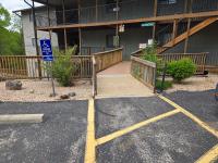 Swan's Woodland Getaway Condo - B&B Reeds Spring