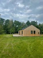 Modern And Idyllic Holiday Home With Forest Views - B&B Frederiksværk