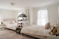 Historic Home near Stony Brook Village & Beach - Chambres d’hôtes Stony Brook