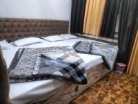 Camera Tripla Standard