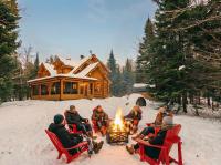 Serenity Private Hot Tub - Fiddler Lake - B&B Mille-Isles