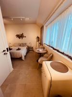 Christina's 1 bed- Third floor - Ferienwohnung Ostende