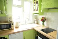 Private 2-Bed Kitchen & Bathroom in Shared Home - B&B Chingford
