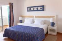 Prainha 2 bed Apt with Pool, Air con and Beach Access - B&B Alvor