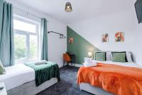 Spacious 3 Bed in Manchester by 53 Degrees Property, Perfect for Group Stays, Sleeps 8 with Free Parking! - Chambres d'hôtes Manchester