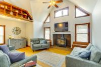 Century Old Farmhouse in Fulton 6 Mi to Town! - B&B Fulton