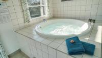 Maison de Vacances Six Chambres