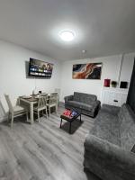 CityBuzz 4 Bedroom House in Nottingham Sleep 7 - B&B Nottingham