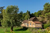 Vignes et Sentiers - Charming Stone House for 4 - Bed and Breakfast Burnand