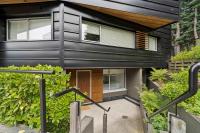 Spacious Hallenstein Retreat - Bed and Breakfast Queenstown
