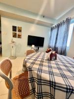 Jin's Jaunt - B&B Manila