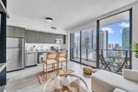 Casas Collection - Luxury High-Rise Condos - Downtown Miami - Pool & Gym - City & Ocean Views - B&B Miami