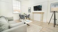 The Cheltenham Suites - Stunning 2 Bed Apartment - Ferienwohnung Cheltenham