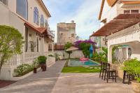 Doris's Home - villa 500m2, 5 bedrooms, swimming pool, BBQ outdoor - Chambres d'hôtes Ấp Bình Hưng