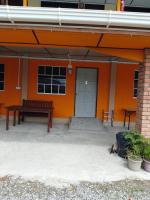 Dongorit Cabin 2 The three rooms - Bed and Breakfast Kampung Kundassang